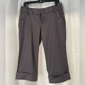 Old Navy Gray Women's Cropped Pants